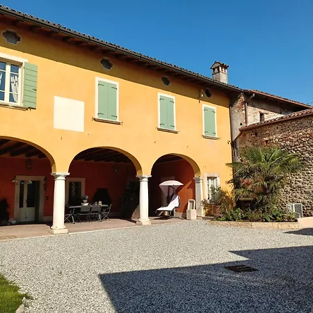 Cornelia Bed & Breakfast *